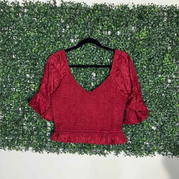 Band of Gypsies Lea Rhubarb Smocked Crop Top Size Large Red NWT - Picture 1 of 12